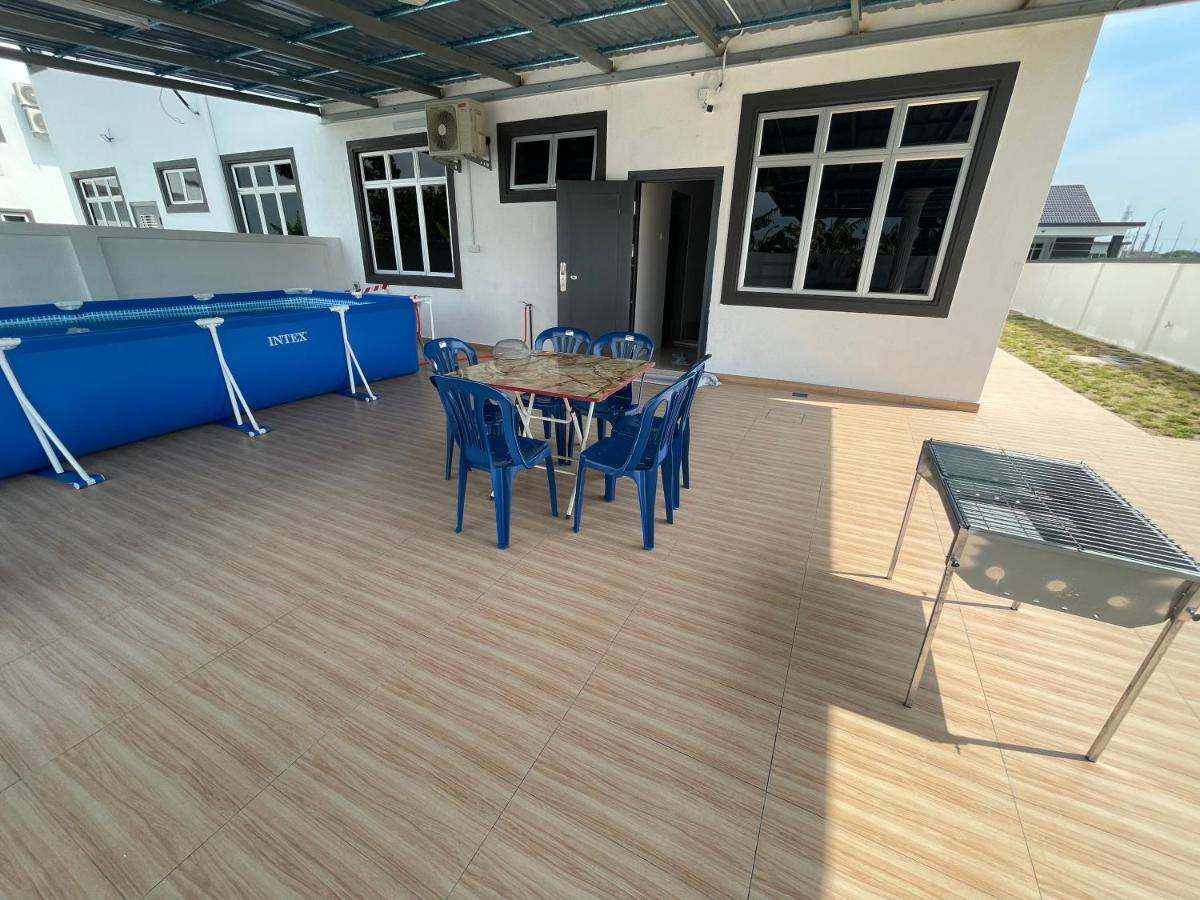 Cuti-Cuti Port Dickson Homestay Εξωτερικό φωτογραφία